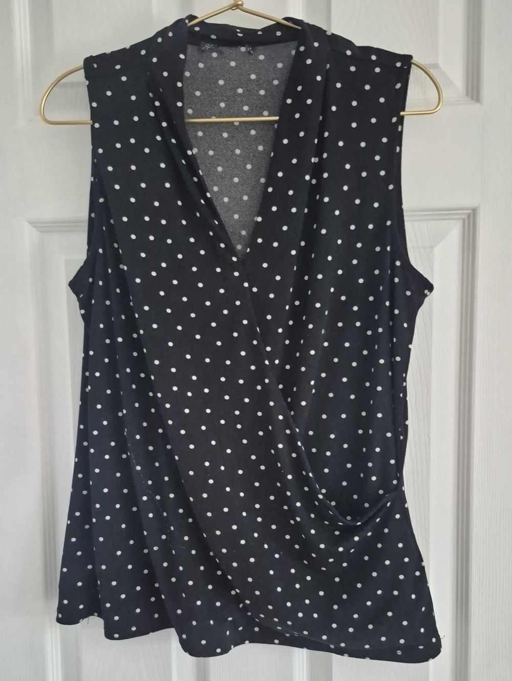 Source Unknown Black Polka Dot Sleeveless Wrap Top